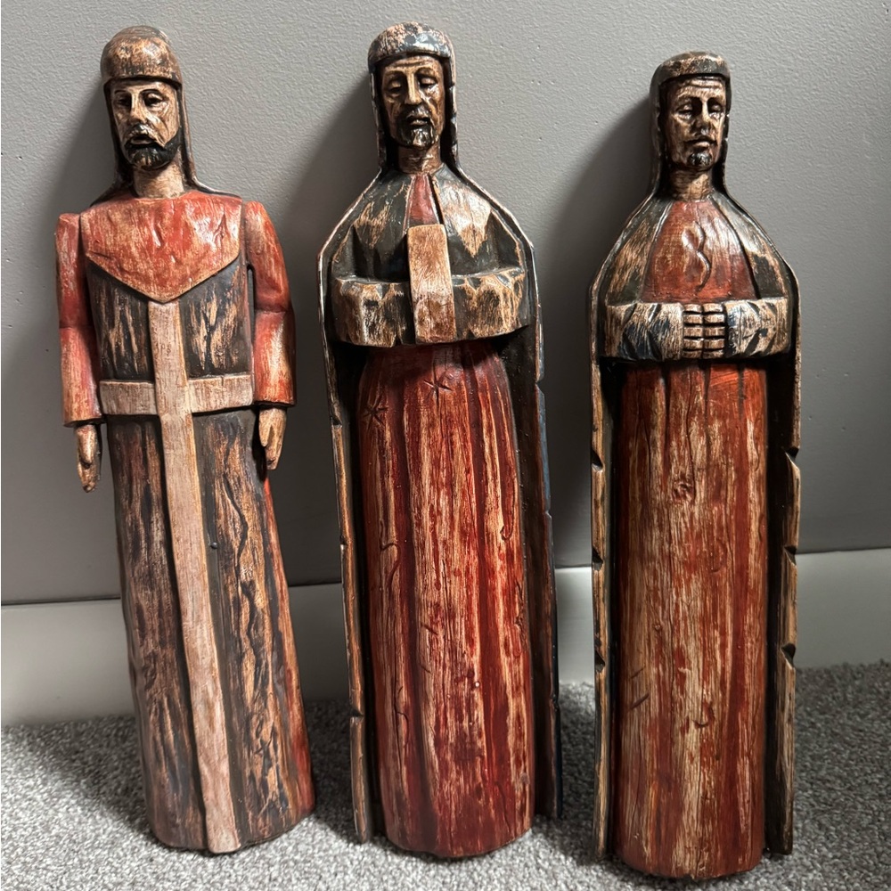 Southern Living At Home Rustic Red and Brown Wood-Carved Three Wise Men Set